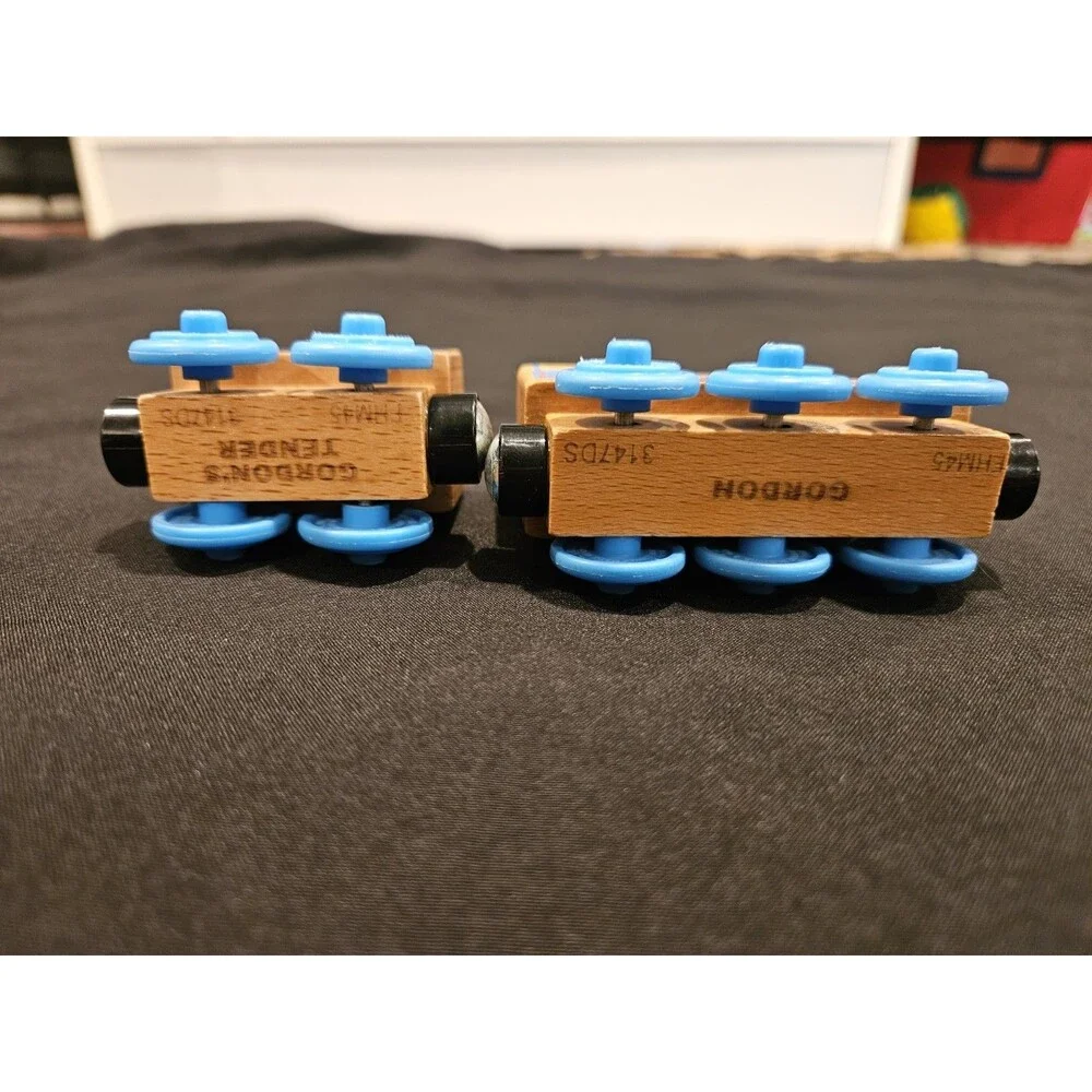 Thomas & Friends Wood Engine Lot Gordon w/ Tender & Harvey